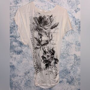 2 for $10 or 3 for $12
White and Gray Floral Short Sleeve dress